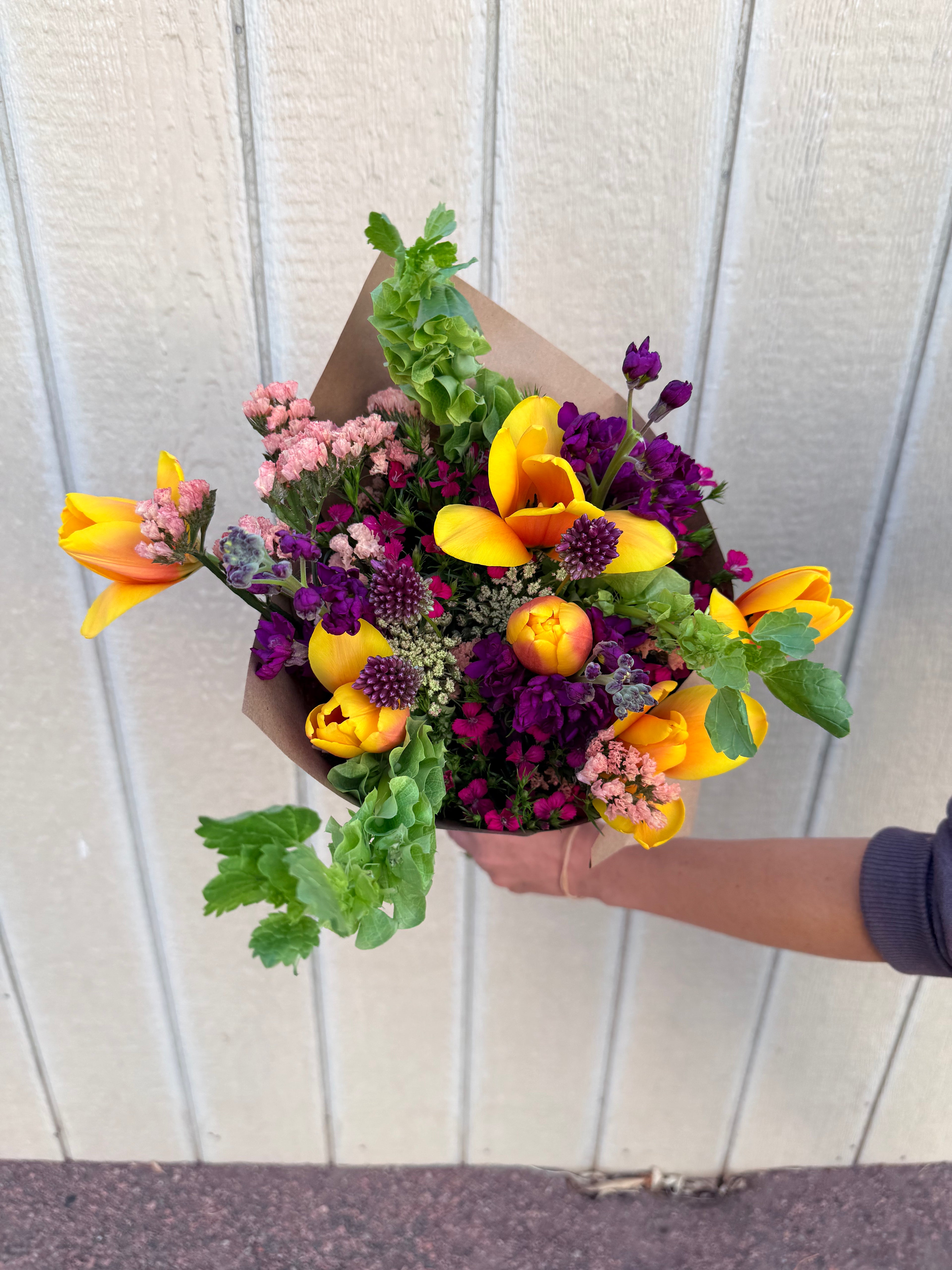Colorado College Graduation Preorder Bouquet